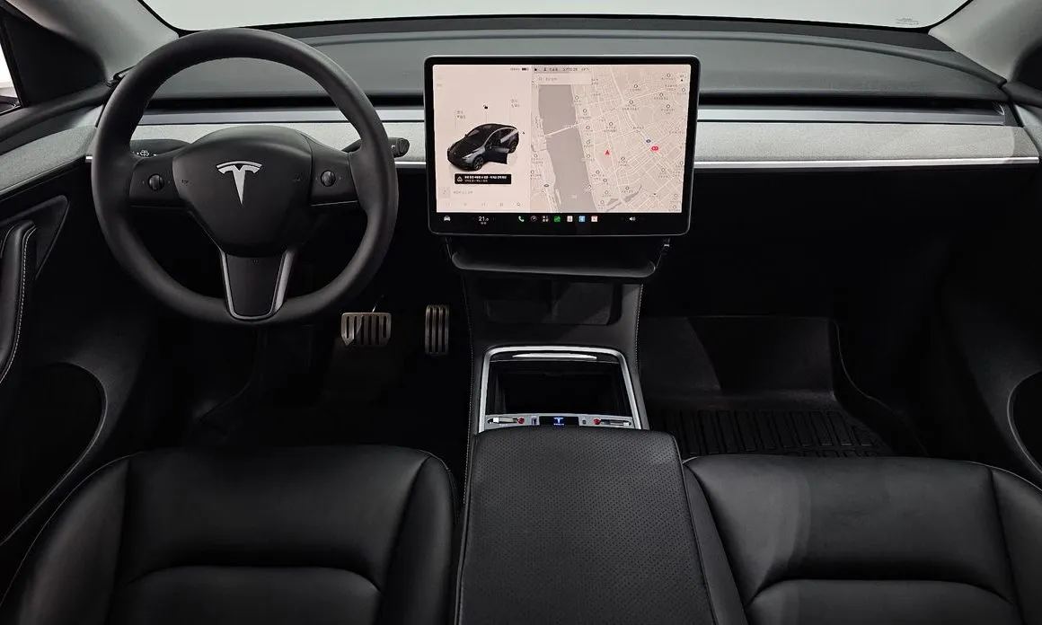 Tesla Model Y — фото 5