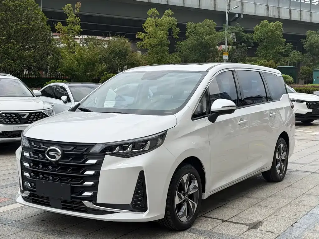 GAC Motor Trumpchi M6 — фото 1