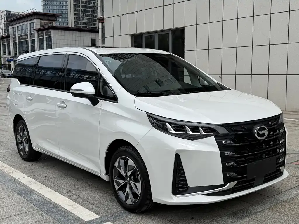 GAC Motor Trumpchi M6 — фото 9