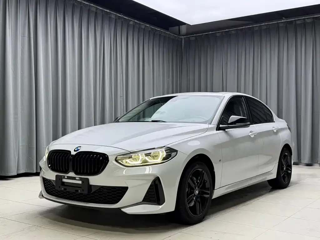 BMW 1 Series — фото 1