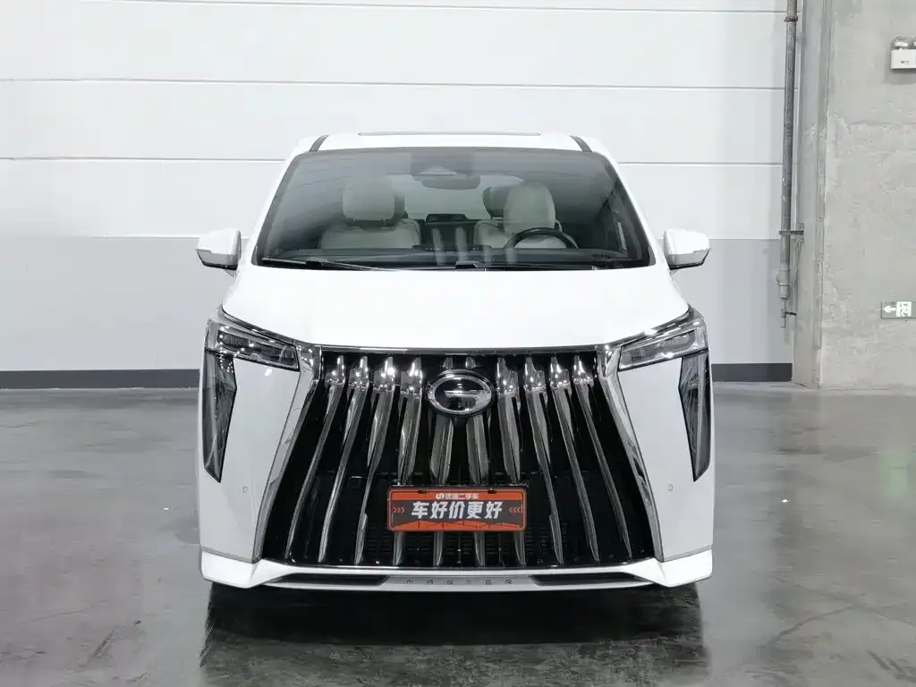 GAC Motor Trumpchi M8 — фото 10