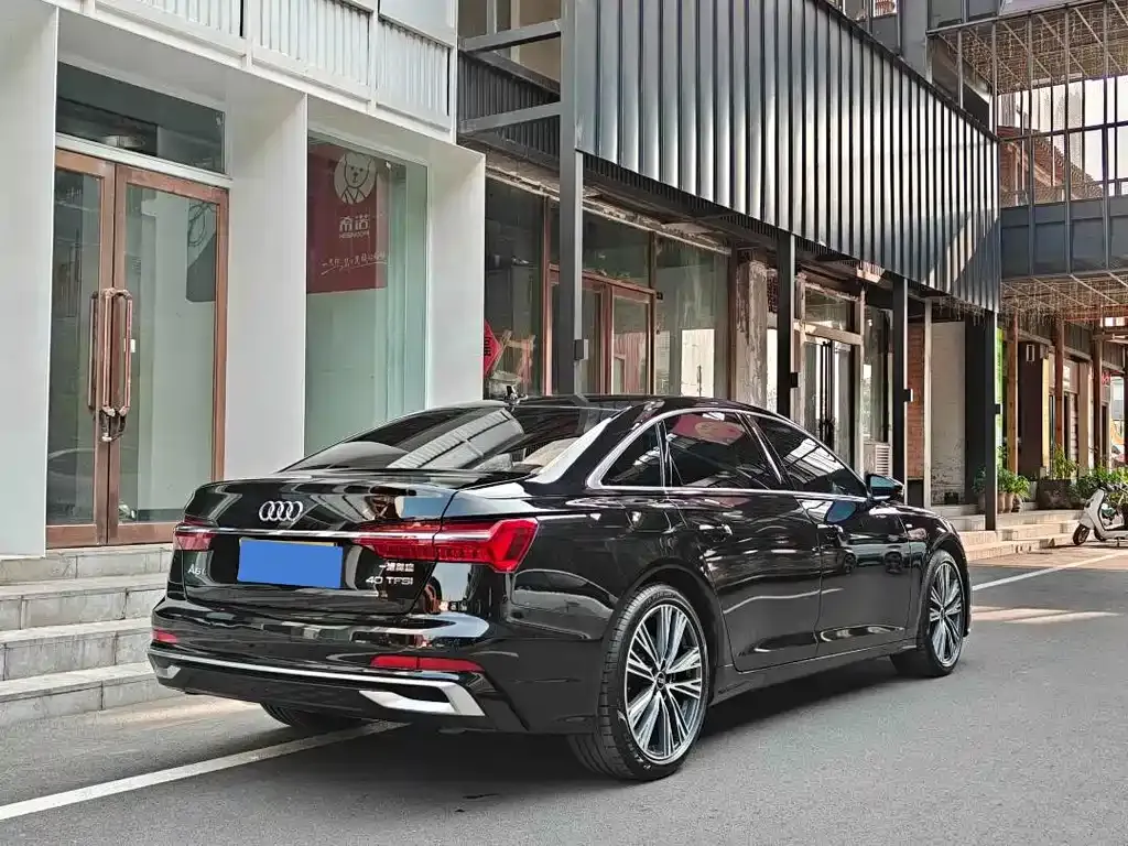 Audi A6L — фото 6