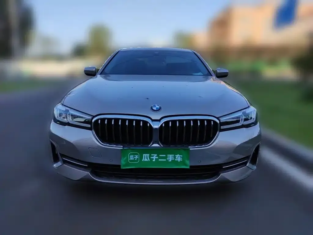 BMW 5 Series — фото 2