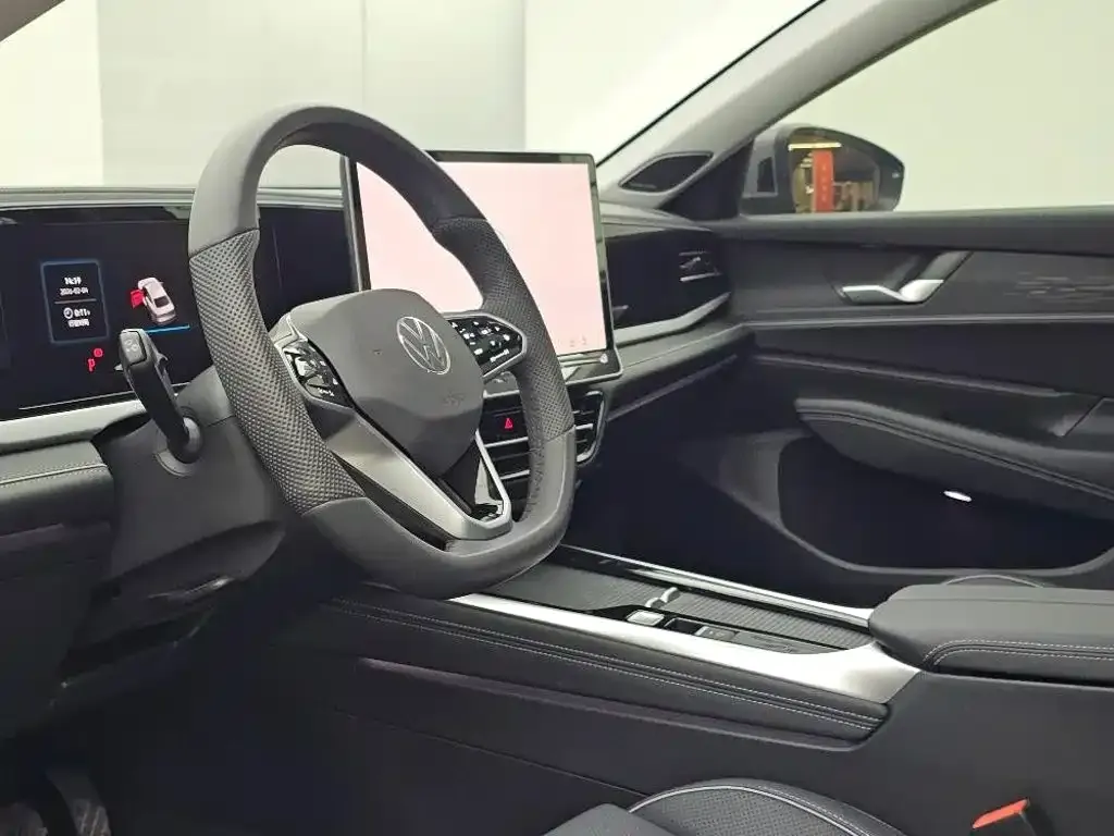 Volkswagen Passat — фото 7