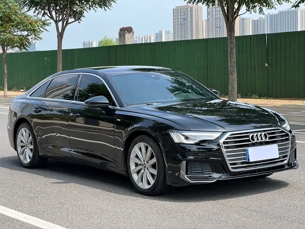 Audi A6L — фото 7