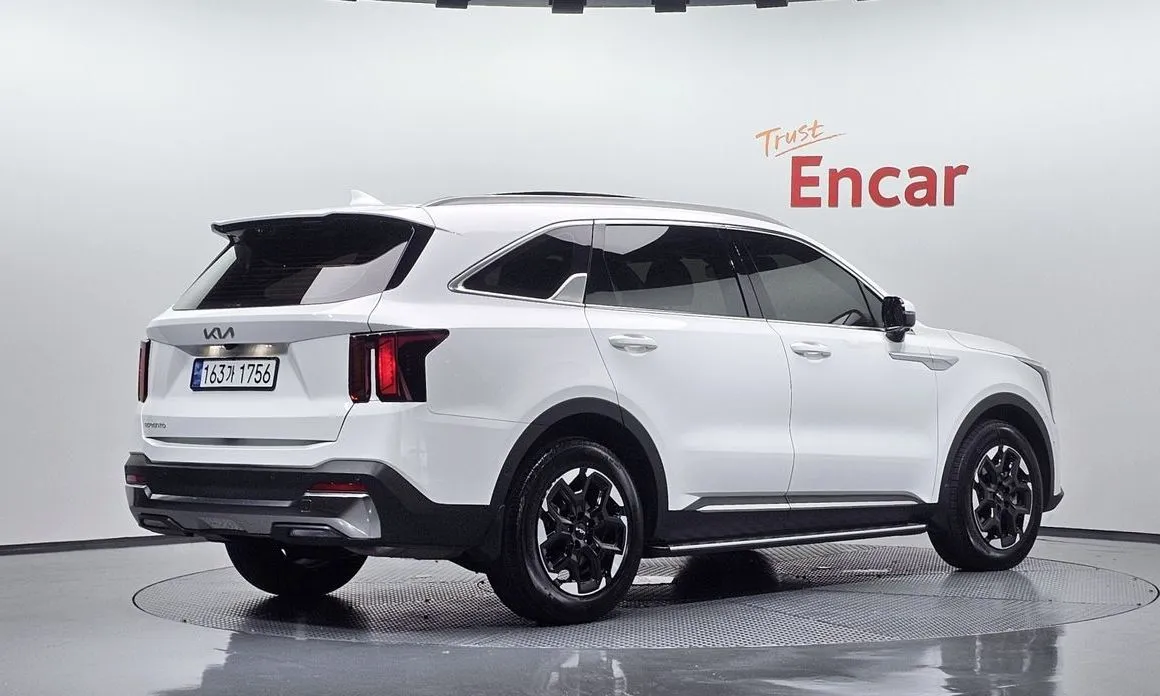 Kia Sorento — фото 4