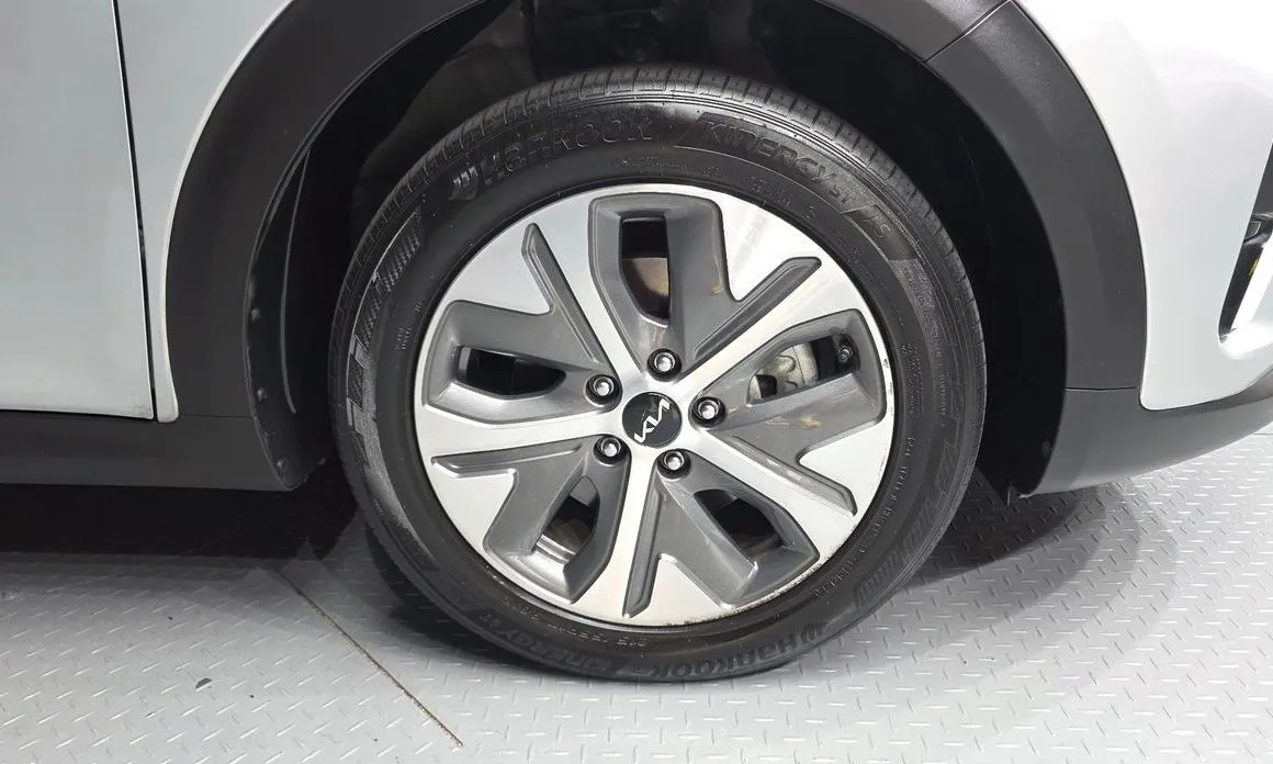 Kia Niro — фото 10