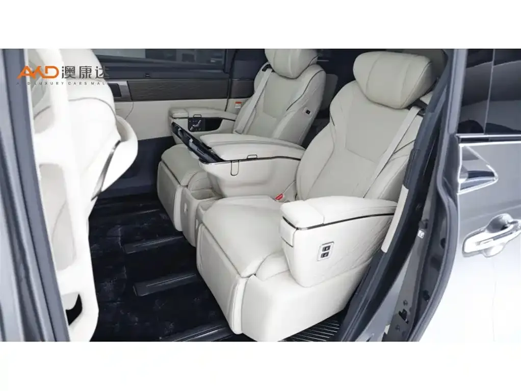 Toyota Vellfire — фото 5