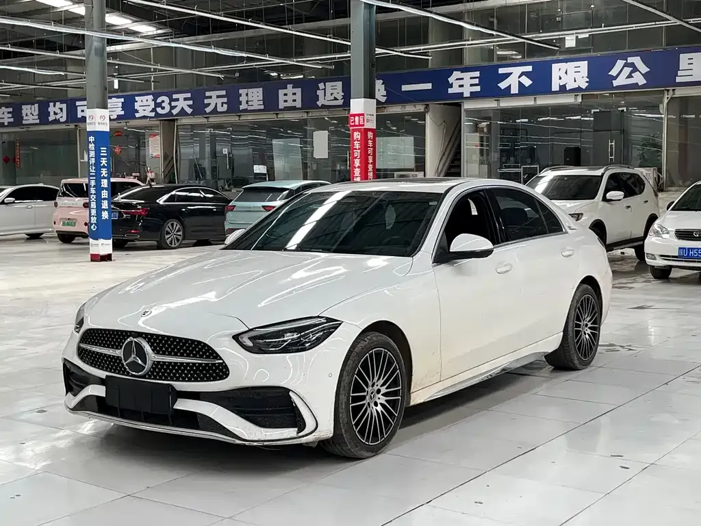 Mercedes-Benz C-Class — фото 1