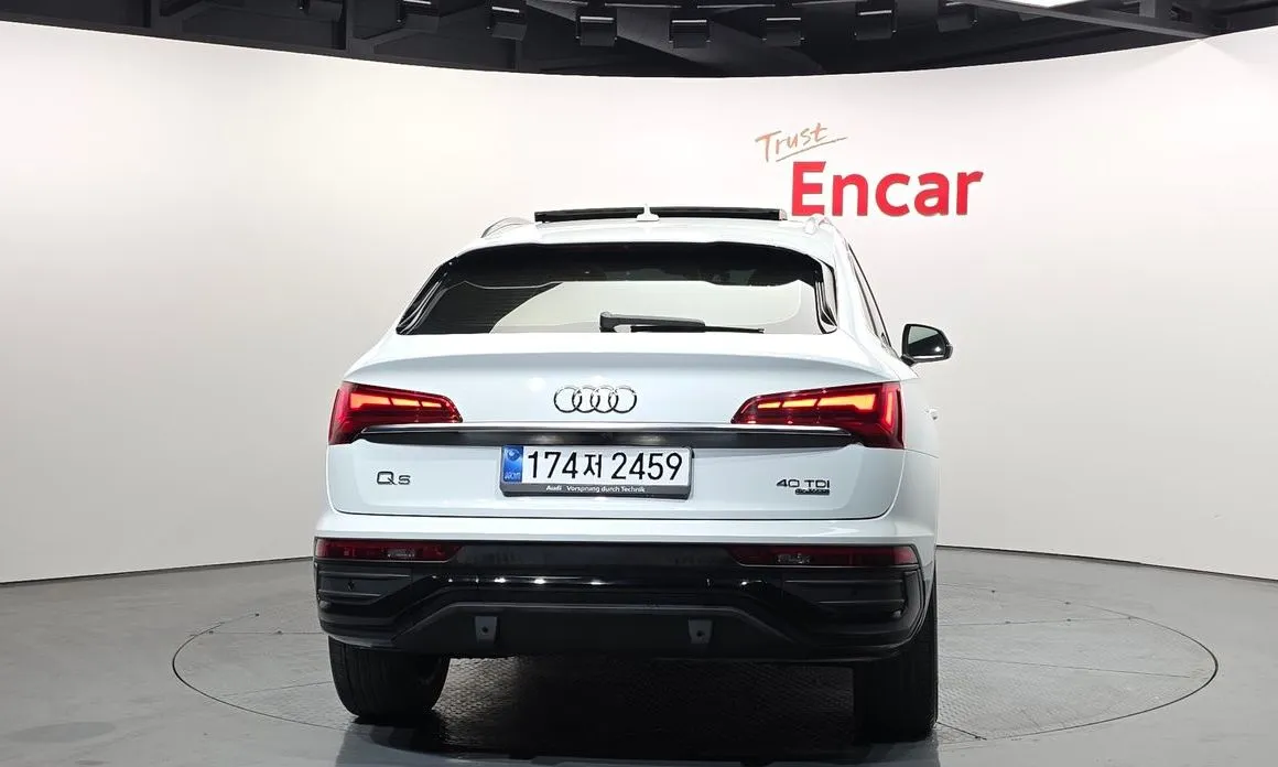 Audi Q5 — фото 6