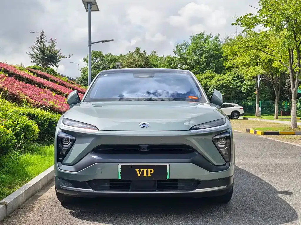 NIO EC6 — фото 10