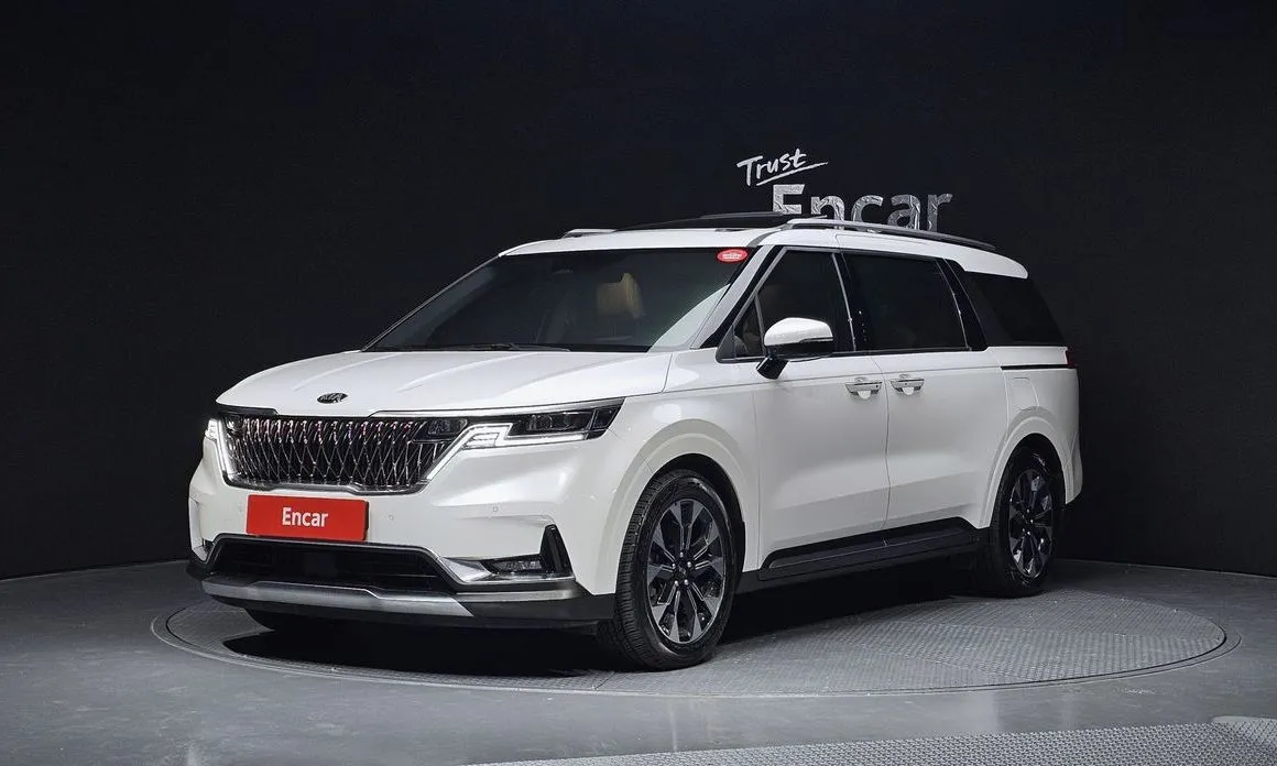 Kia Carnival — фото 1