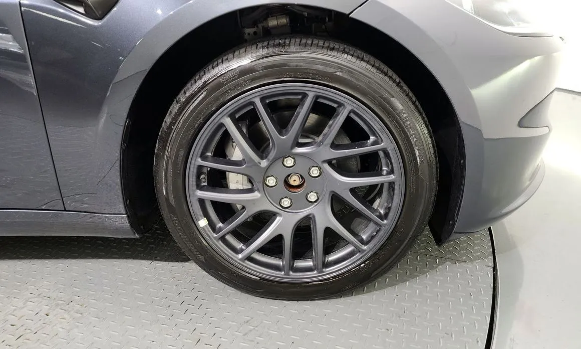Tesla Model 3 — фото 10
