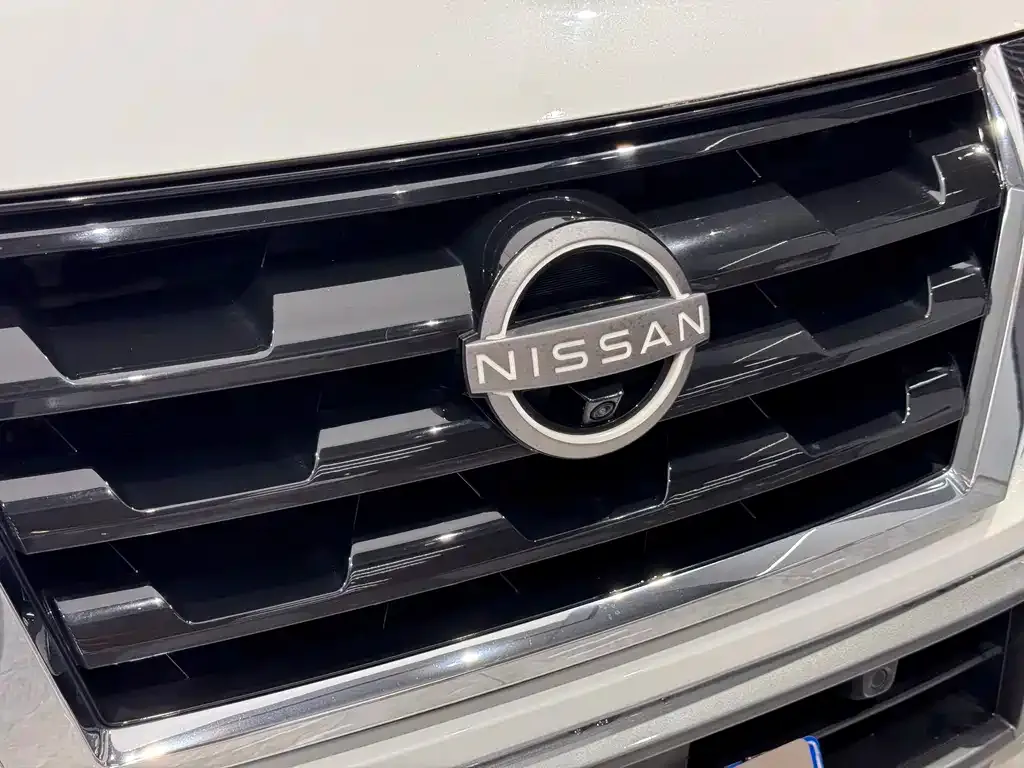 Nissan Patrol — фото 9