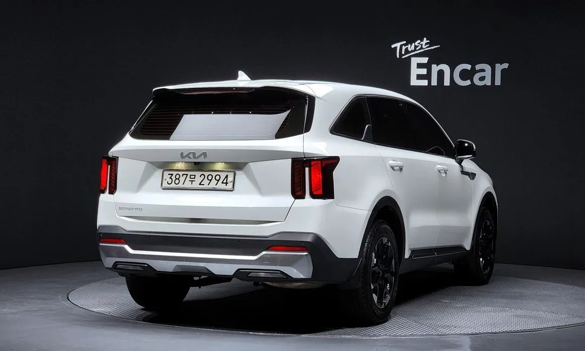 Kia Sorento — фото 5