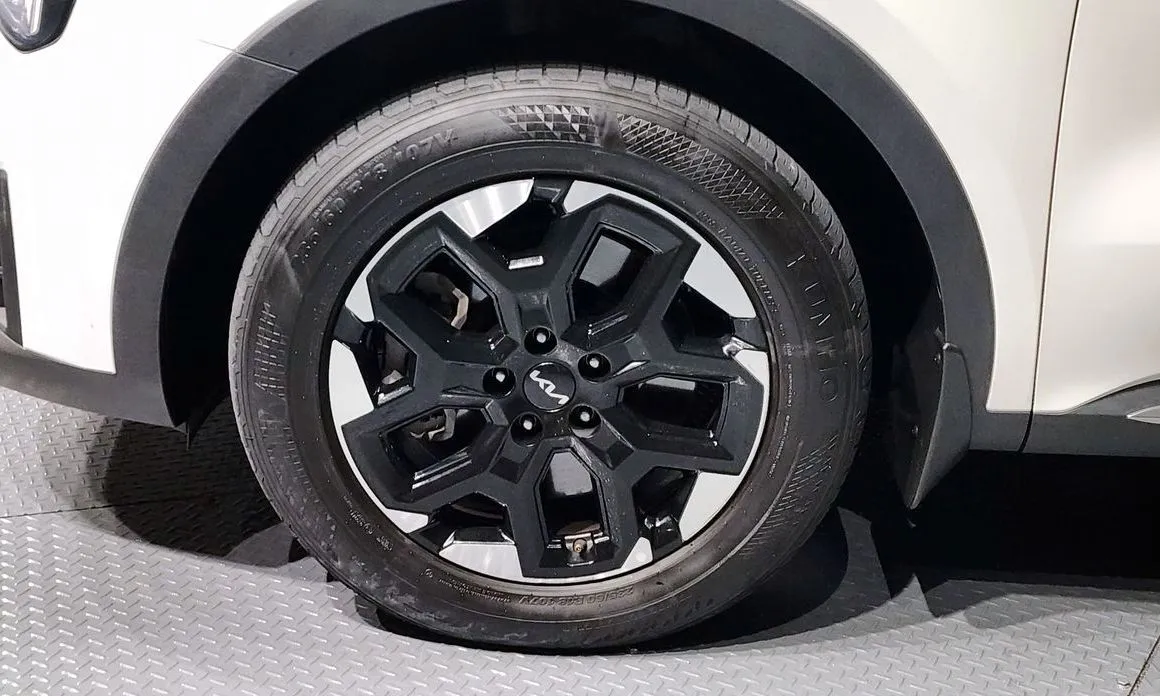 Kia Sorento — фото 4