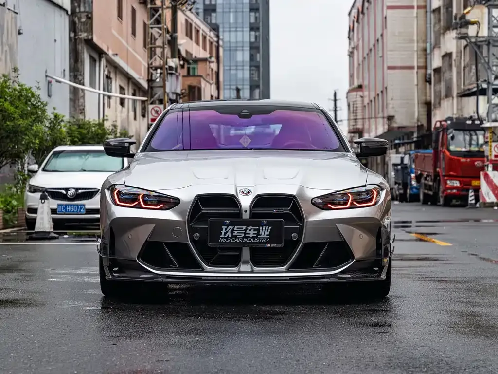 BMW M4 — фото 4