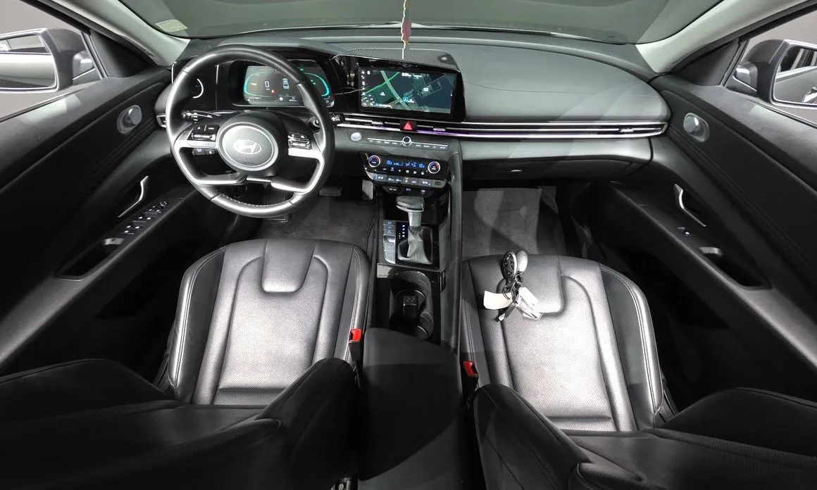Hyundai AVANTE — фото 9