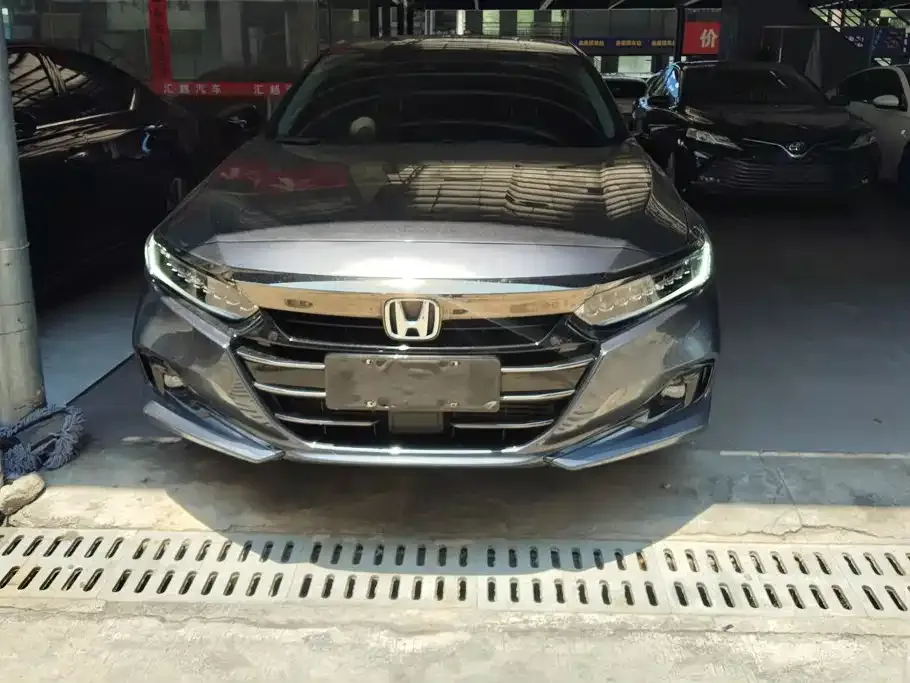 Honda Accord — фото 4