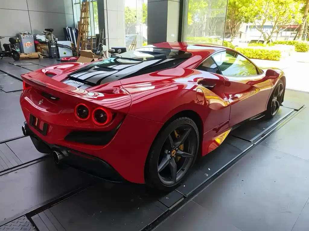 Ferrari F8 — фото 4