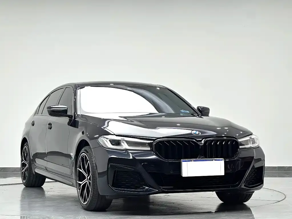 BMW 5 Series — фото 10