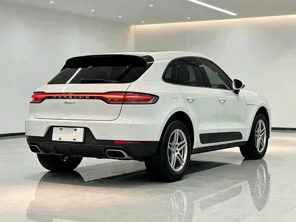 Porsche Macan — фото 5