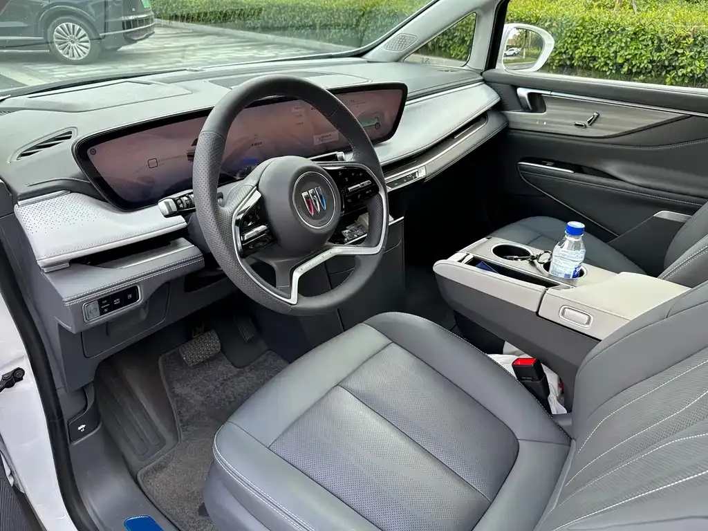 Buick GL8 Hybrid — фото 5