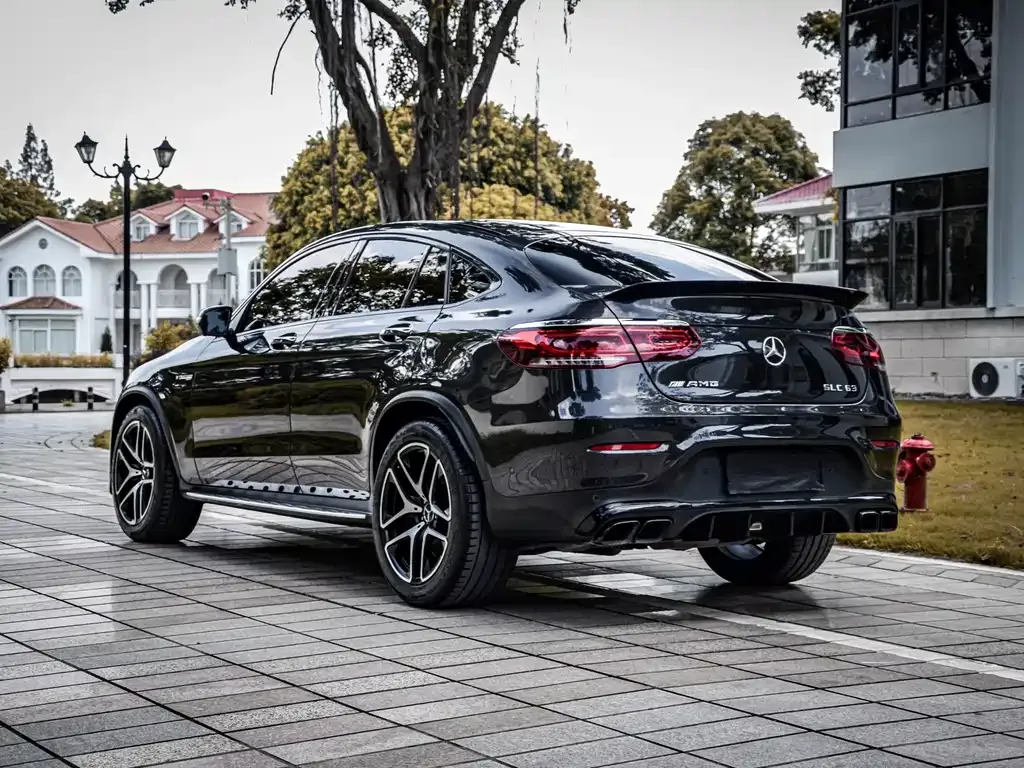 Mercedes-Benz GLC Coupe AMG — фото 10