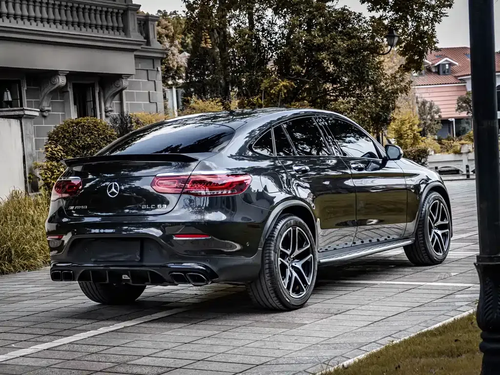 Mercedes-Benz GLC Coupe AMG — фото 8