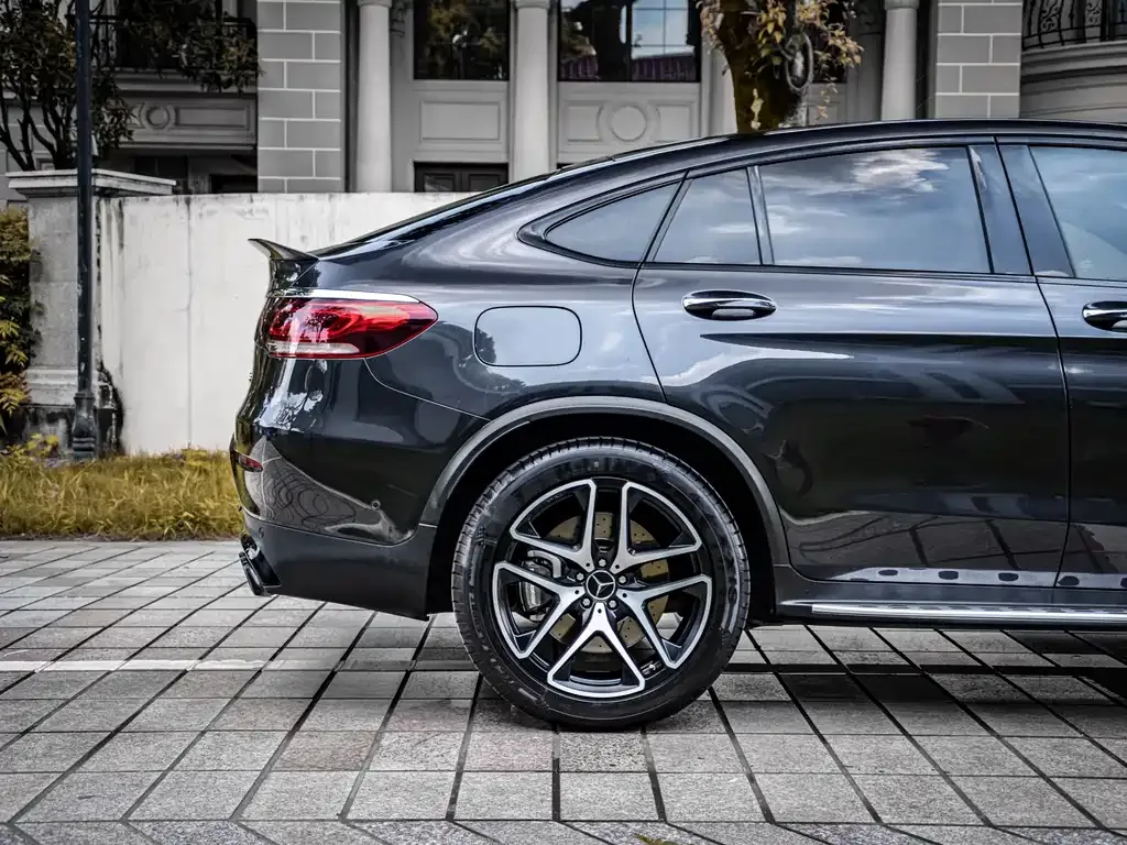Mercedes-Benz GLC Coupe AMG — фото 6