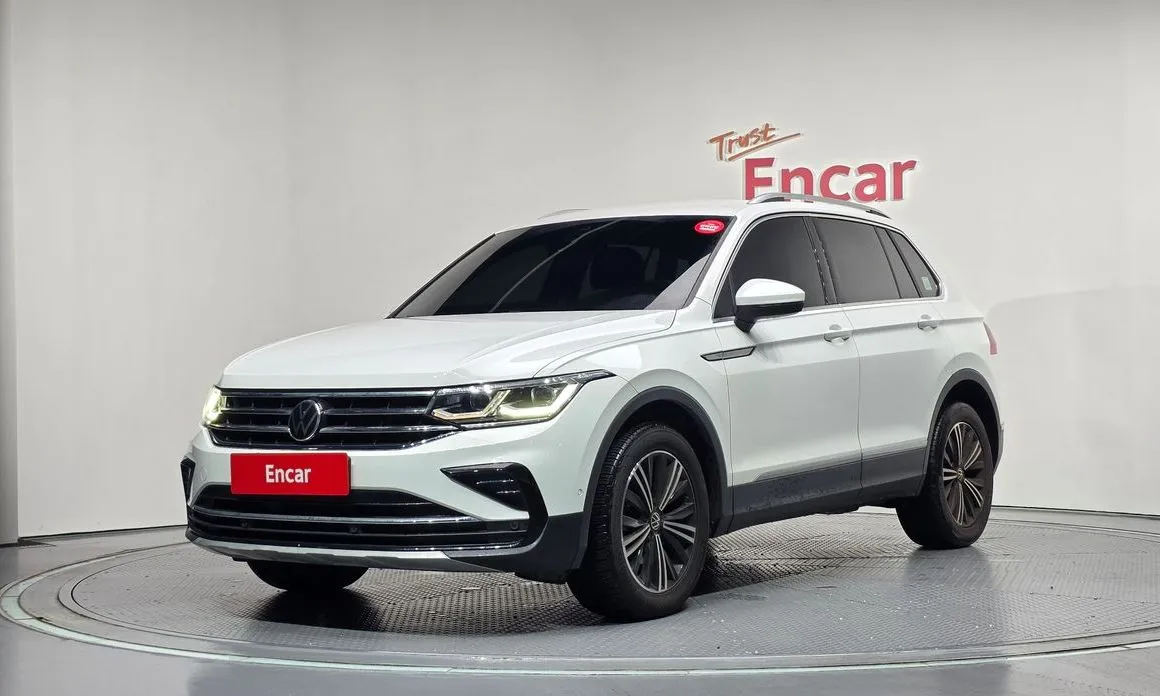 Volkswagen Tiguan — фото 1