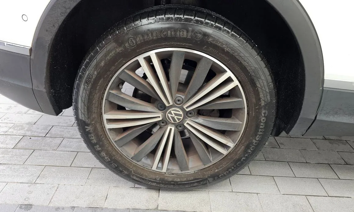 Volkswagen Tiguan — фото 8