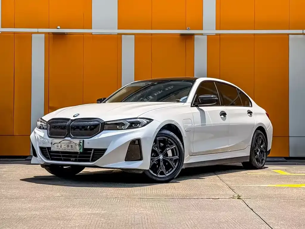 BMW i3 — фото 1
