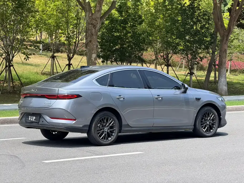 BYD Qin PLUS — фото 10