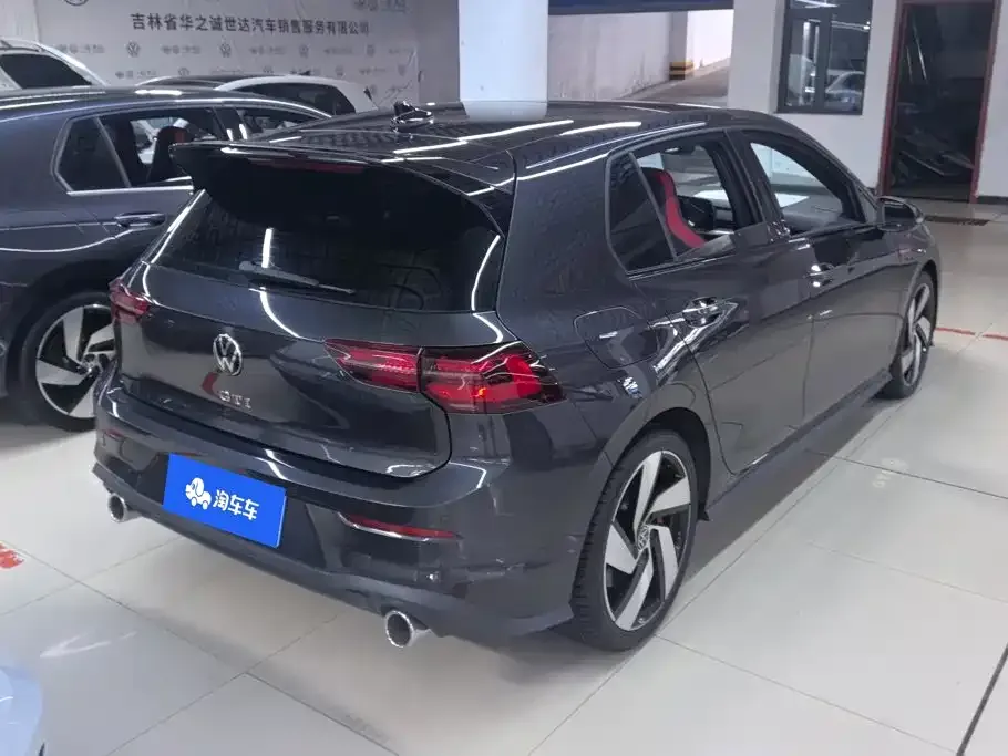 Volkswagen Golf GTI — фото 9