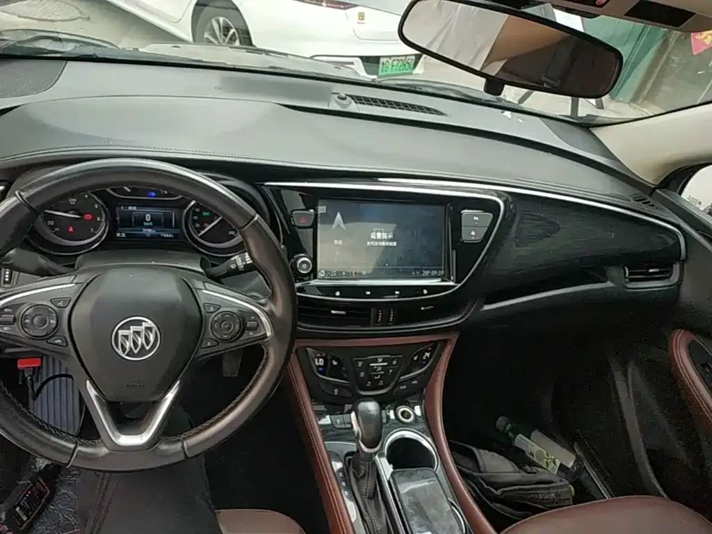 Buick Envision Plus — фото 6