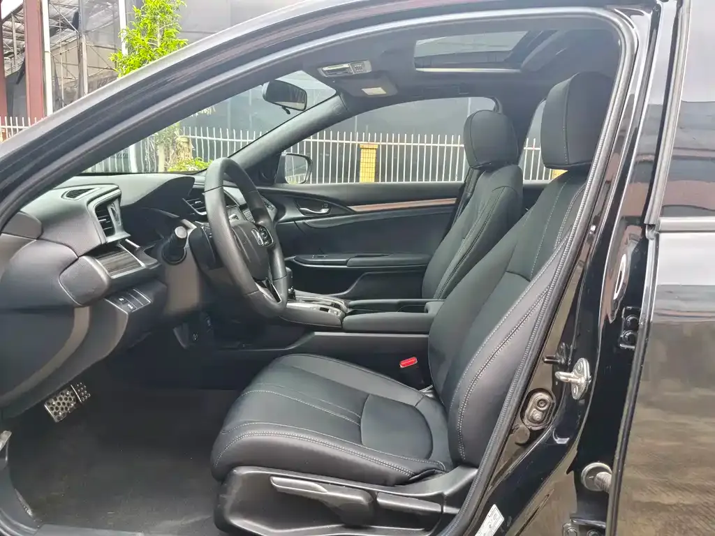 Honda Civic — фото 7