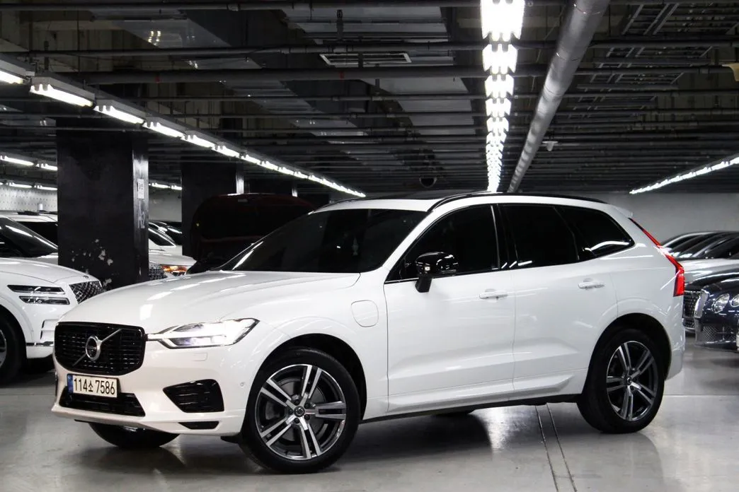 Volvo XC60 — фото 7