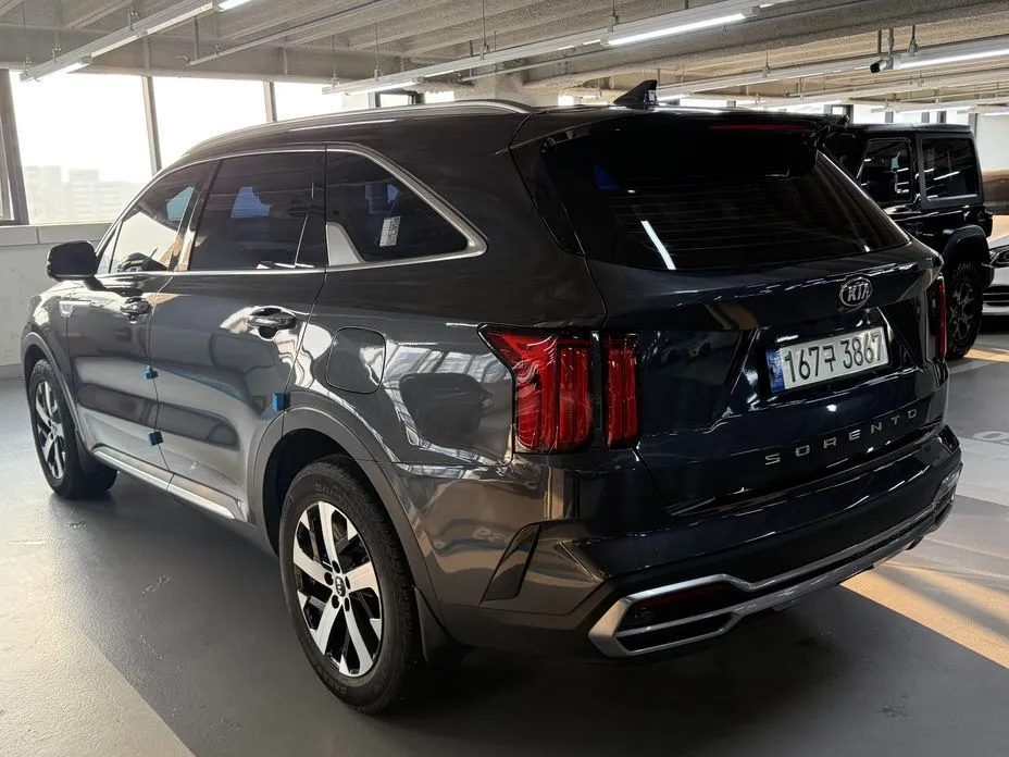 Kia Sorento — фото 6
