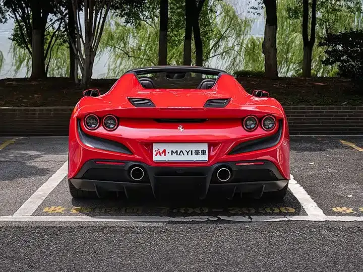 Ferrari F8 — фото 7