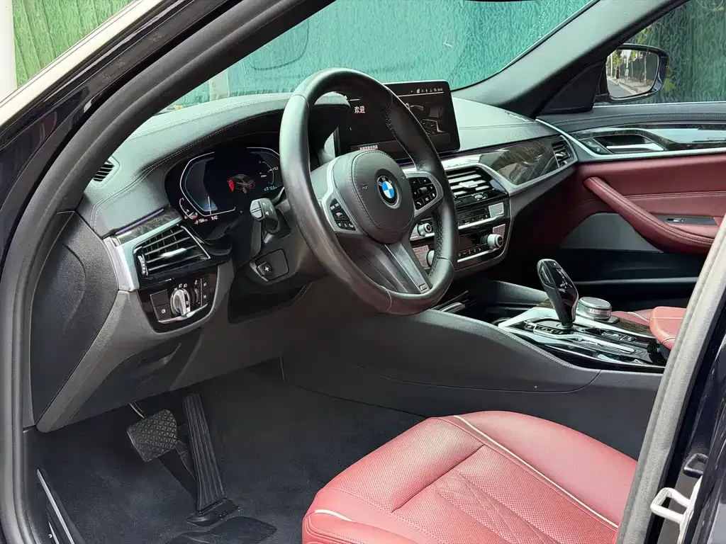 BMW 5 Series New Energy — фото 4