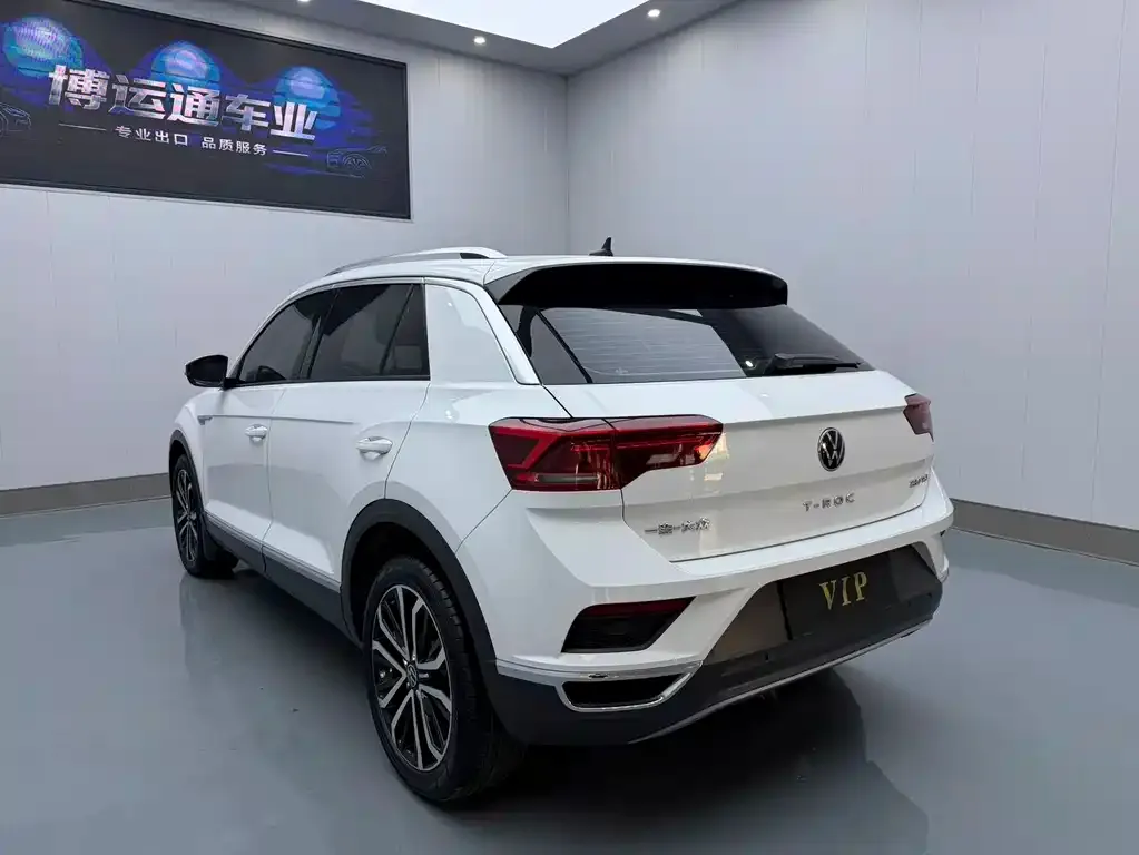 Volkswagen T-Roc — фото 2