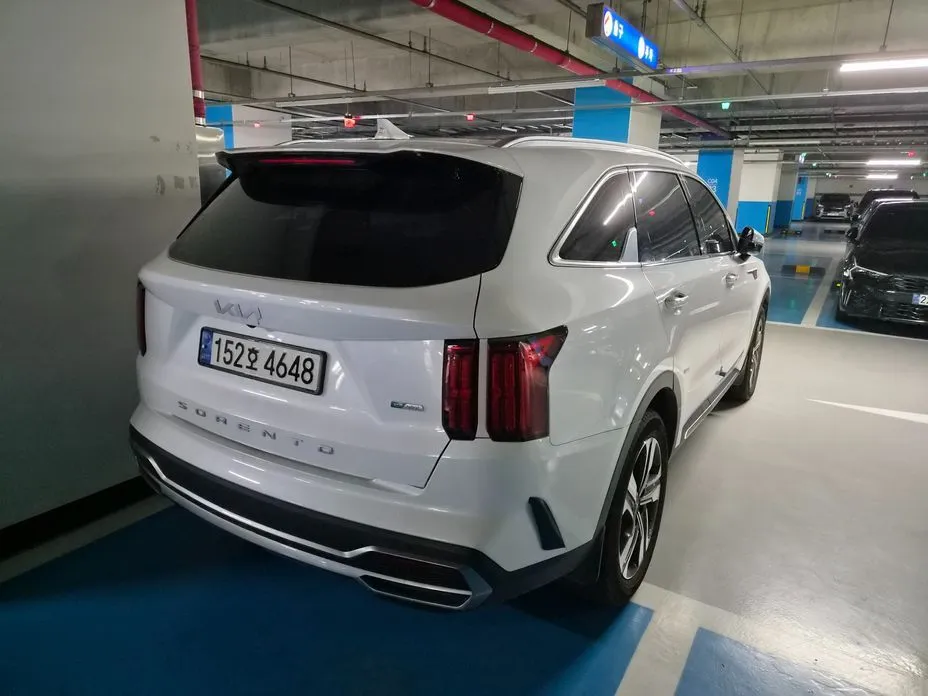 Kia Sorento — фото 6