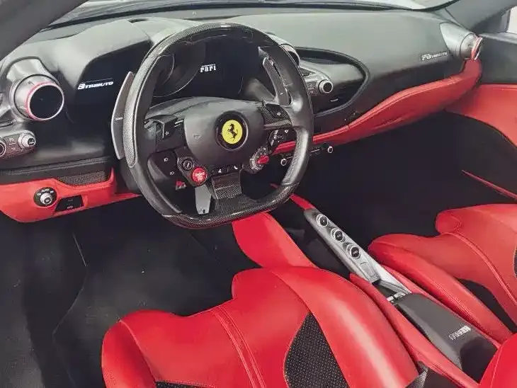 Ferrari F8 — фото 2