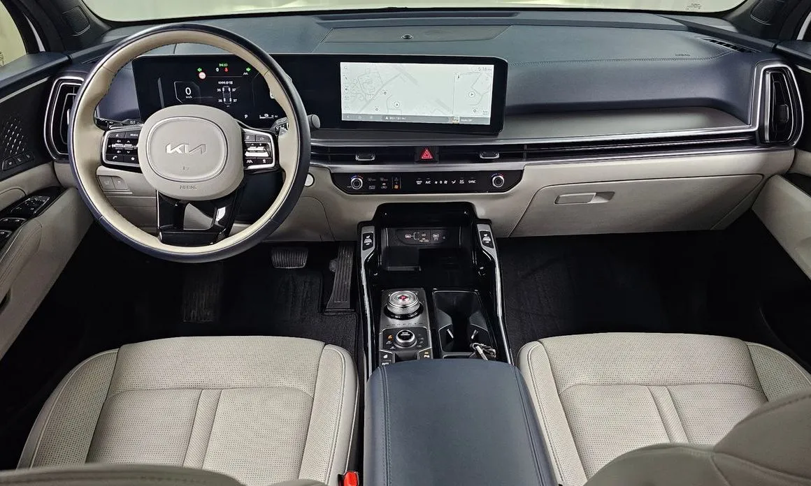 Kia Sorento — фото 9