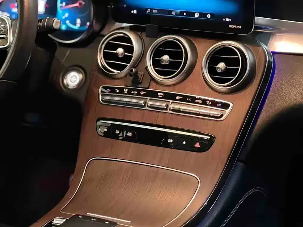 Mercedes-Benz GLC — фото 2