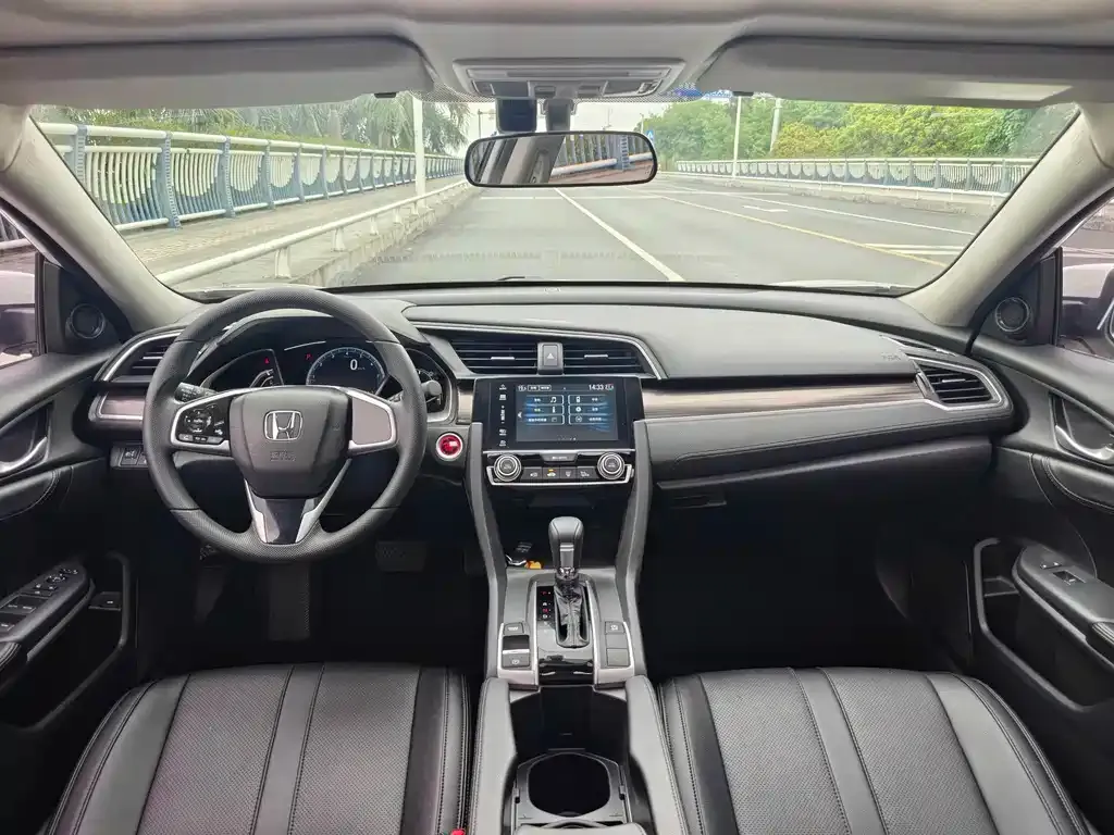 Honda Civic — фото 8