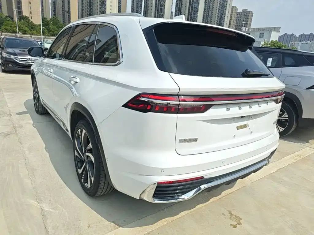 Geely Xingyue L — фото 6