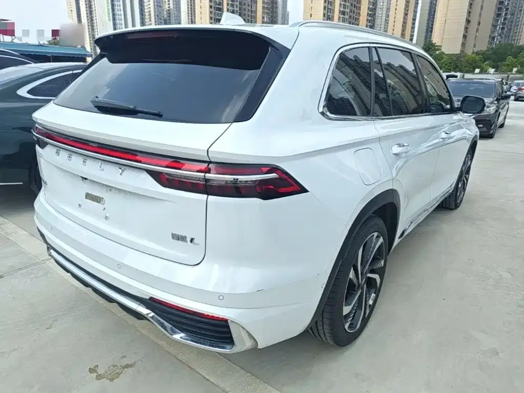Geely Xingyue L — фото 4