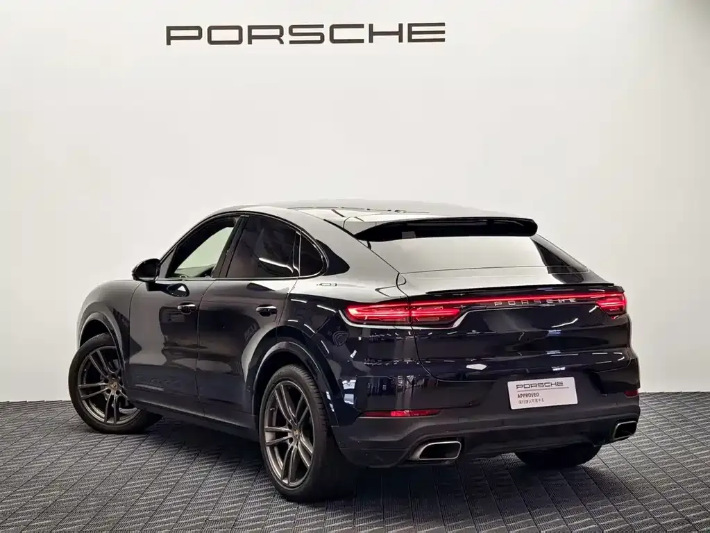 Porsche Cayenne — фото 10
